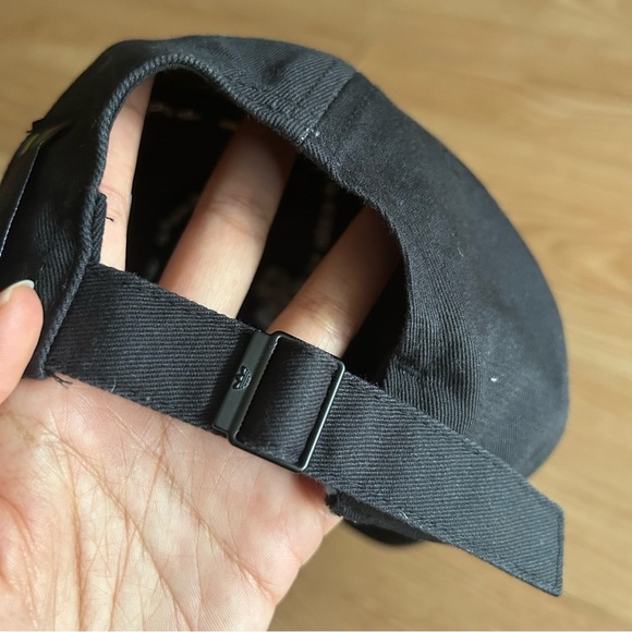 Adidas x Disney Goofy Dad Hat Adult OS - Picture 7 of 9